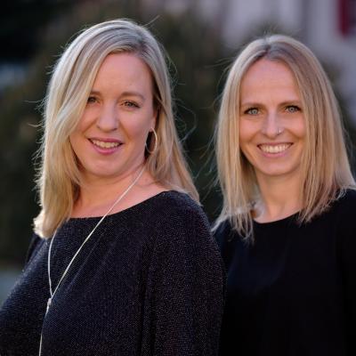 Julia Schwenger & Christina Stöhr (Gesang)