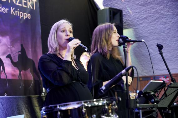 Julia Schwenger & Leonie Vollmer Julia Schwenger & Leonie Vollmer