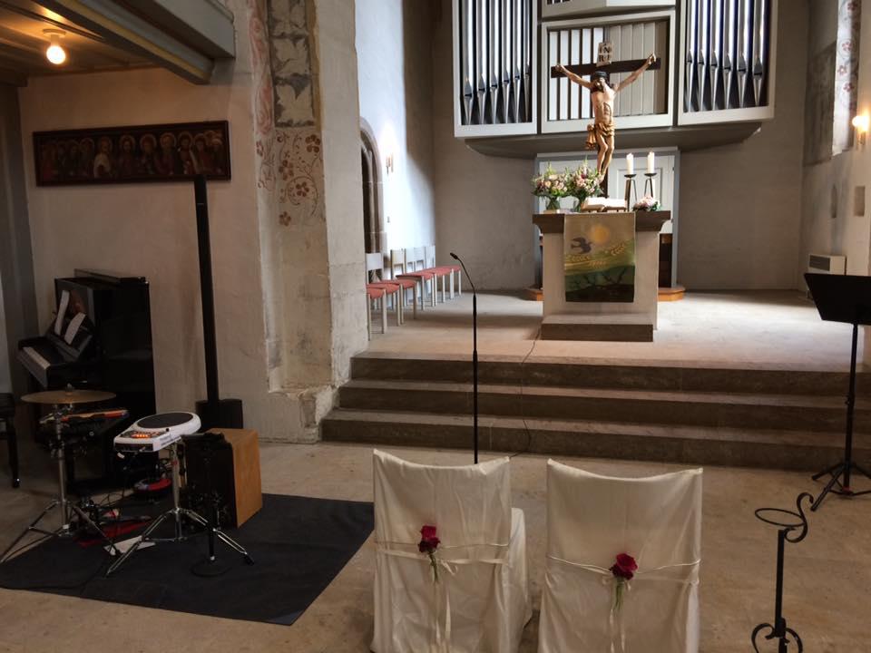 Musikalische Umrahmung der Trauung durch Ralf Schuon und Daniel Schwenger in der ev. Kirche in Winterbach