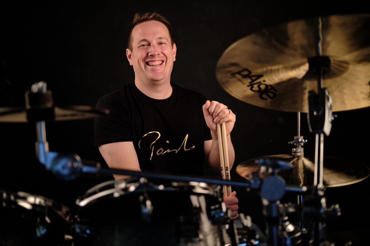 Daniel Schwenger - Schlagzeuglehrer für erwachsene Anfänger und Fortgeschrittene